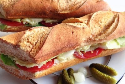 faux sandwich créé en résine comme factice alimentaire