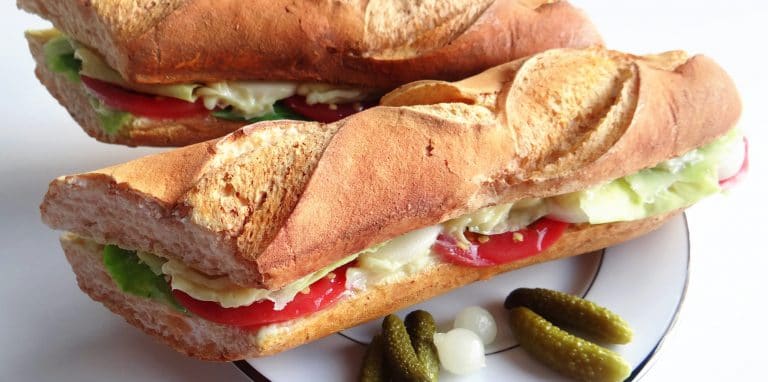 faux sandwich créé en résine comme factice alimentaire