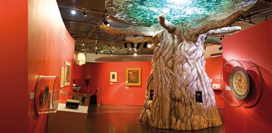 sculpture arbre geant