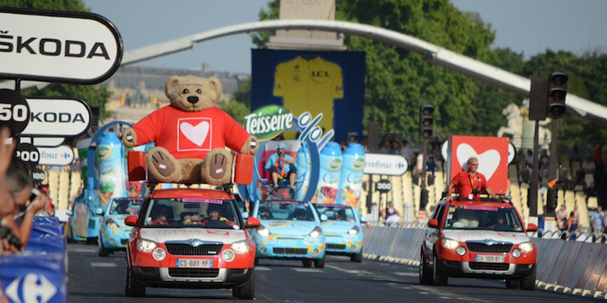 decor de voiture de la caravane du tour de France sorti de l'Atelier Cobalt Fx