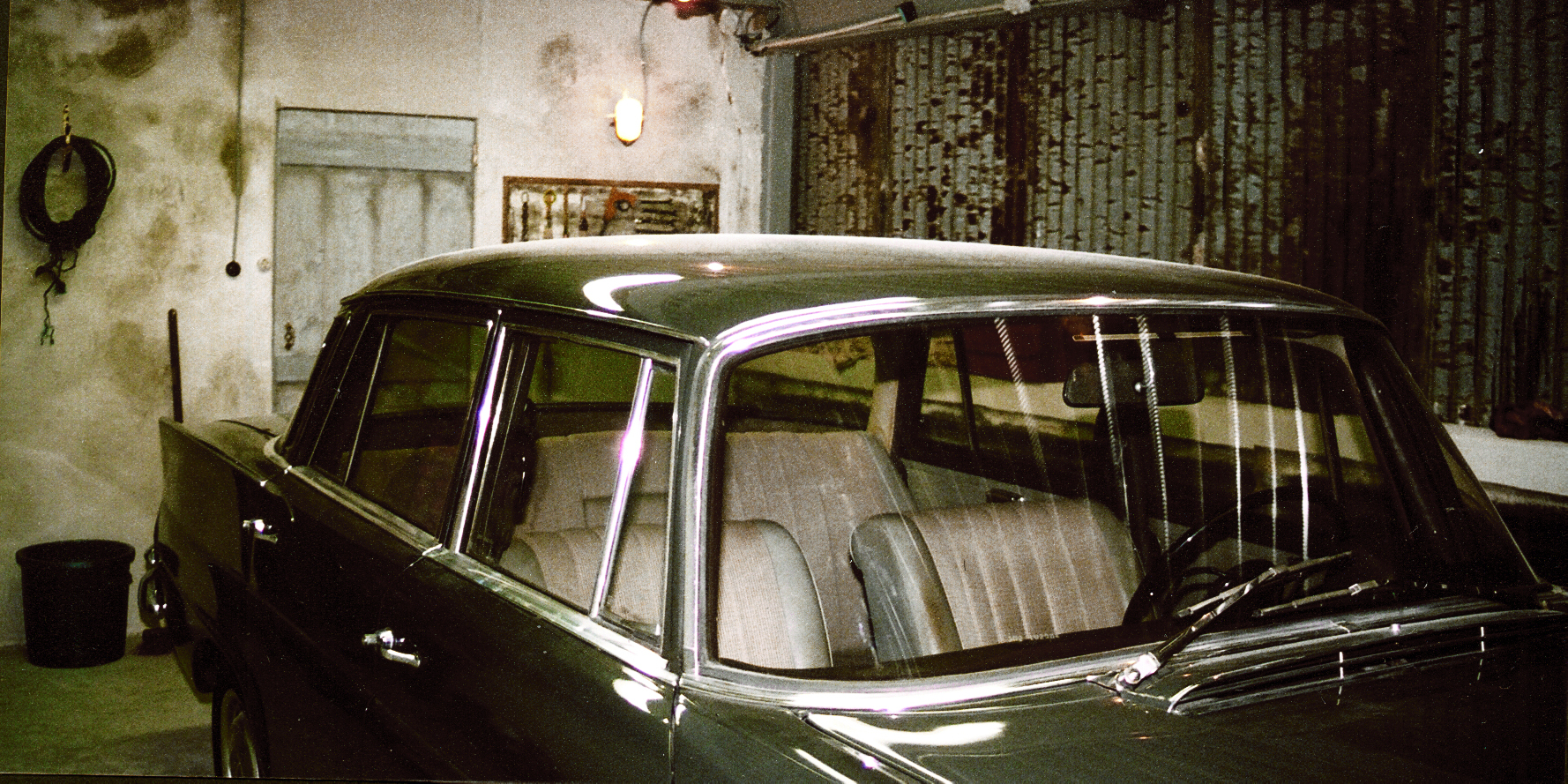 decor-film-garage-ancien-vintage